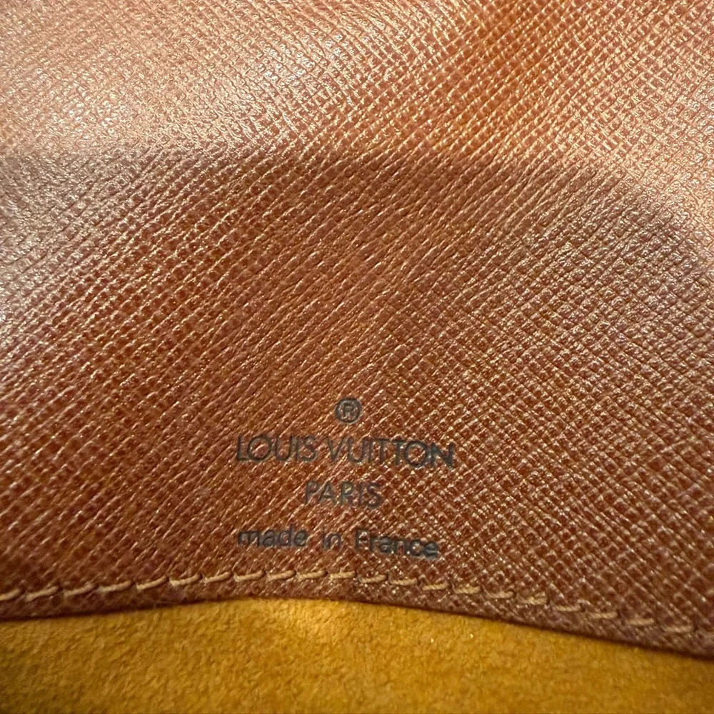 Louis Vuitton 💯 authentic